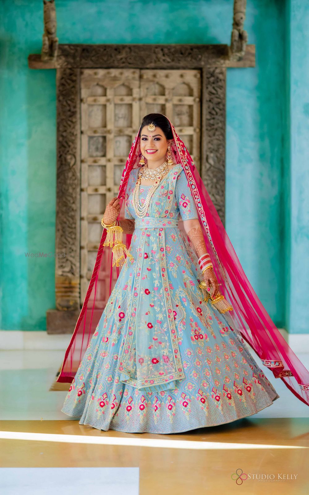 Photo of contrasting dupatta with powder blue anarkali