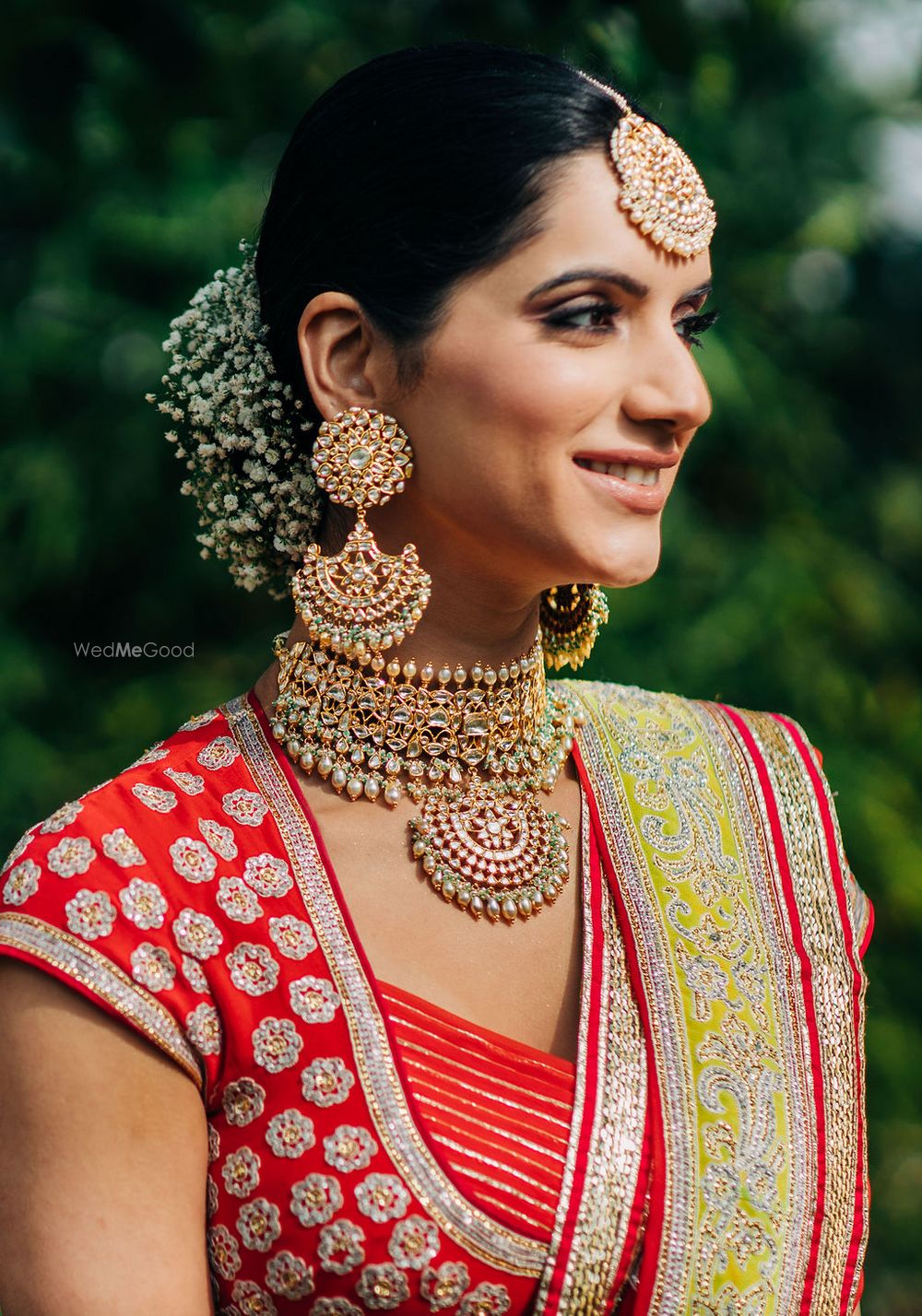 Photo of A simple and subtle bridal makeup look for the bride on the wedding day