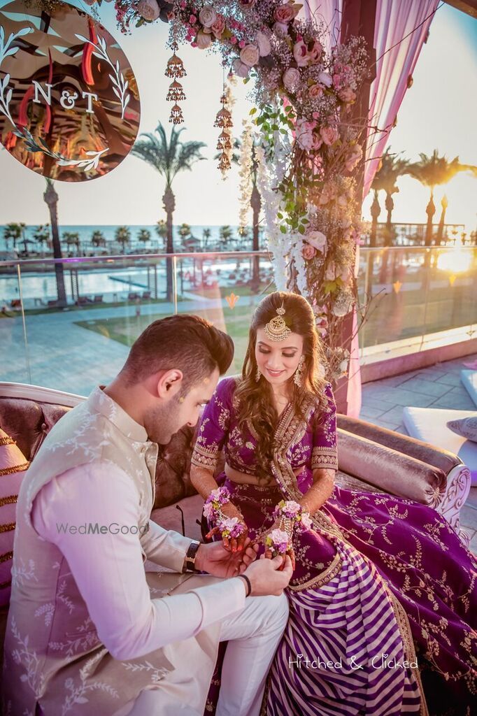 Photo of Cute couple shot on mehendi