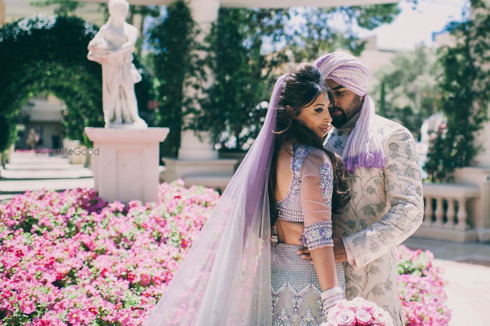 Photo of Sikh wedding couple