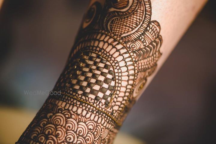 Photo of arabian style mehendi design