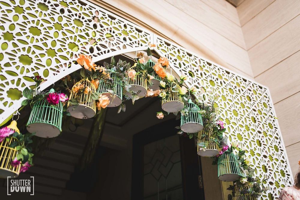 Photo of Hanging birdcage entrance decor