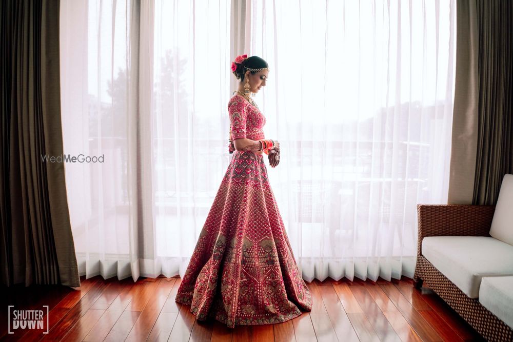 Photo of pretty bridal portrait on wedding day