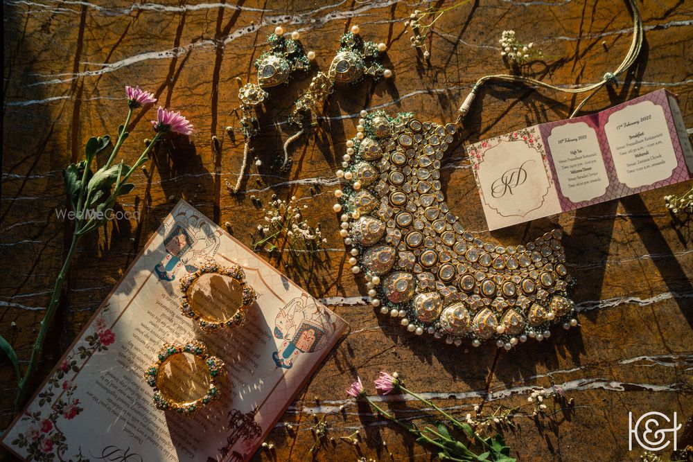 Photo of bridal wedding jewellery shot with flowers