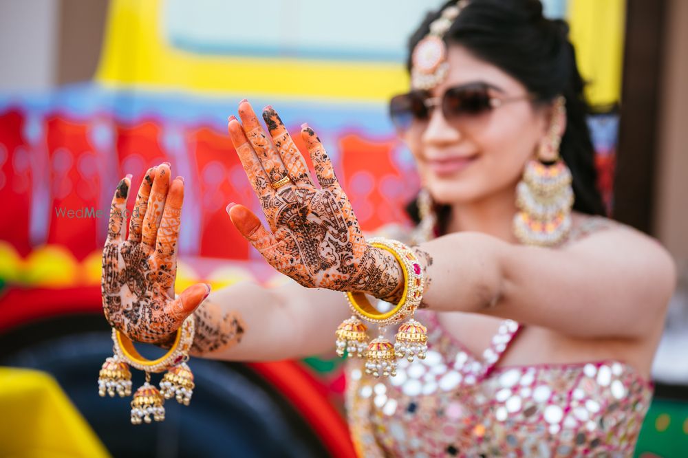 Photo of Mehendi jewellery kada with kaleere