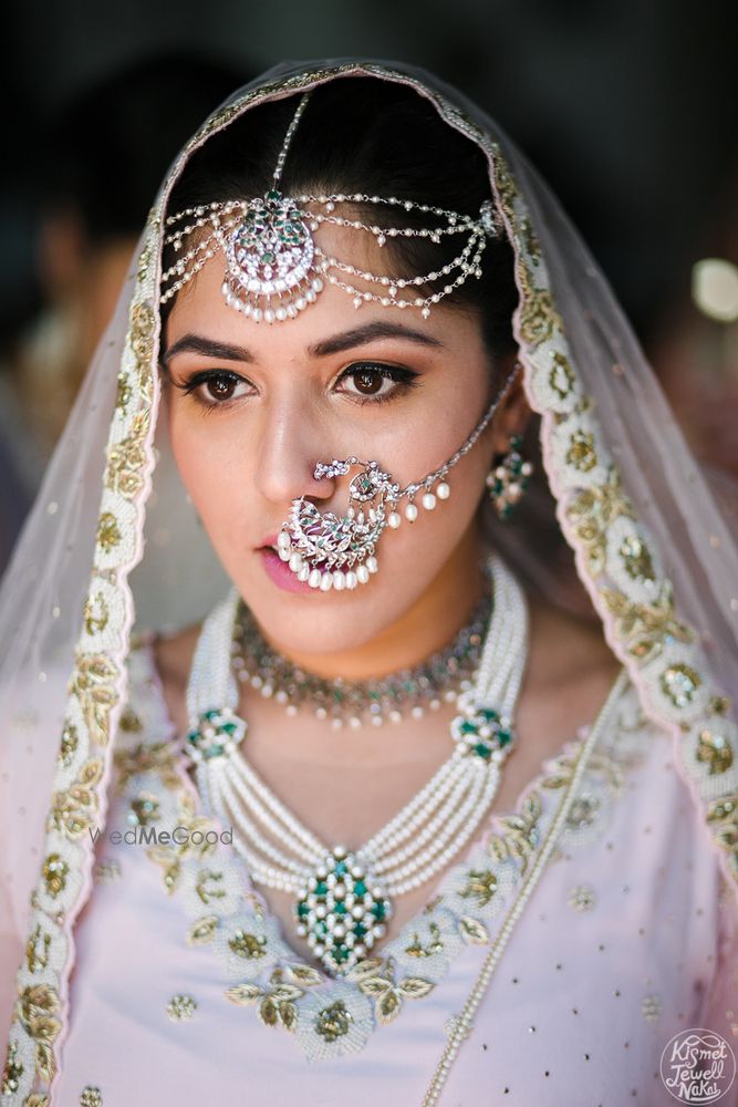 Photo of Unique bridal jewellery in vintage finish and silver