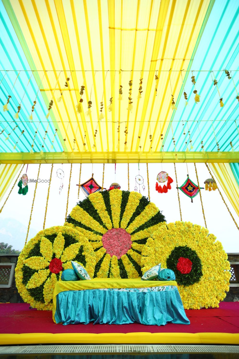 Photo of Genda phool decor for a mehndi function