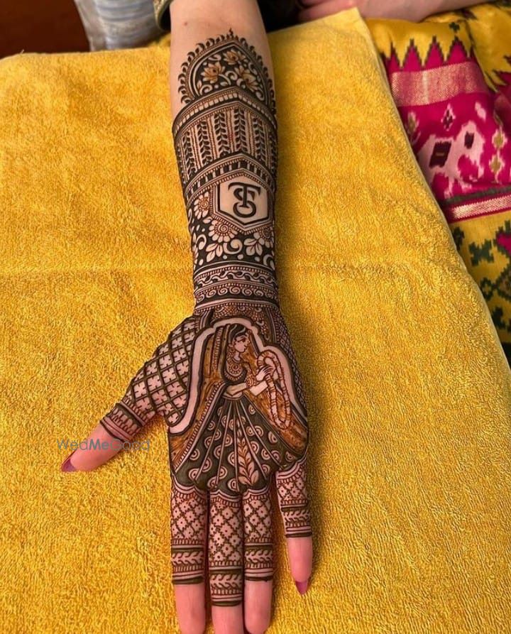 Photo By Laxman Mehendi Artist - Mehendi Artist