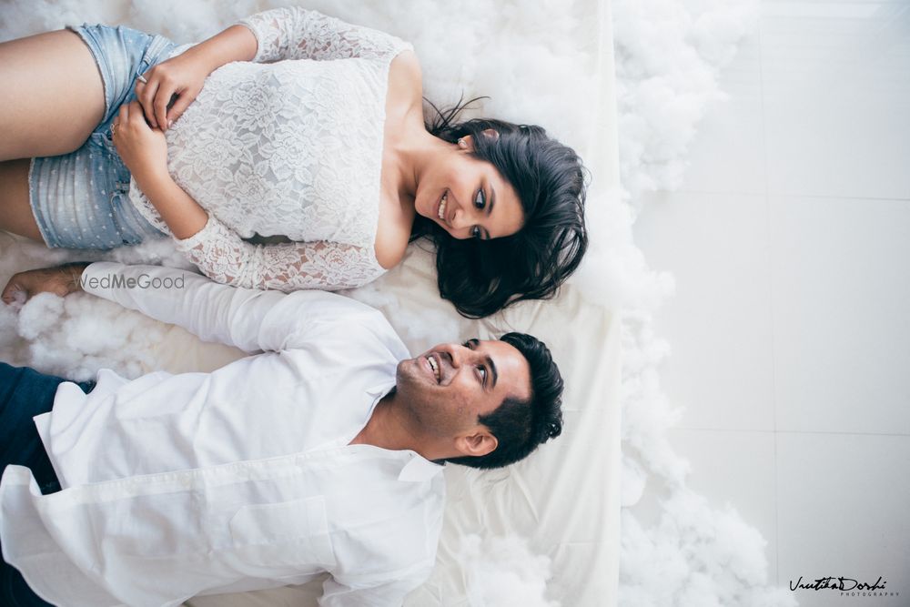 Photo of Pillow fight pre wedding shoot idea at home