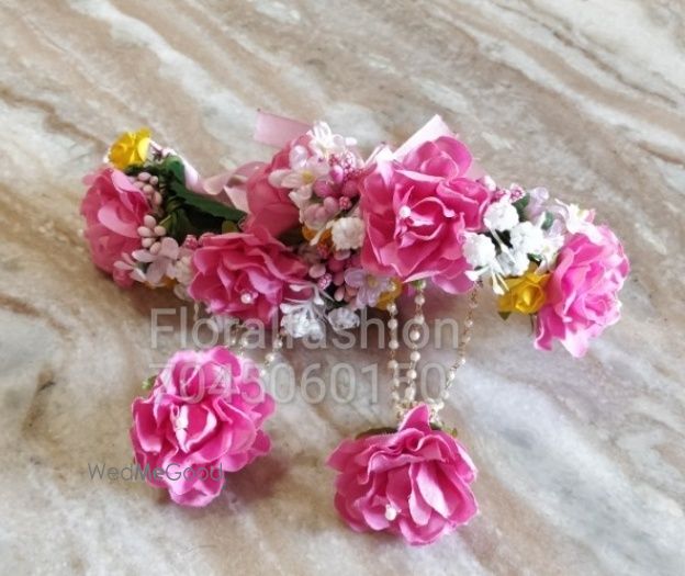 Photo From Floral crown / Floral Tiara - By Floral Fashion