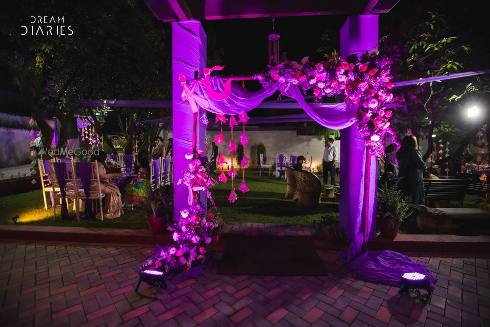 Photo From Garima's Lavender Mehndi - By Moment Designers