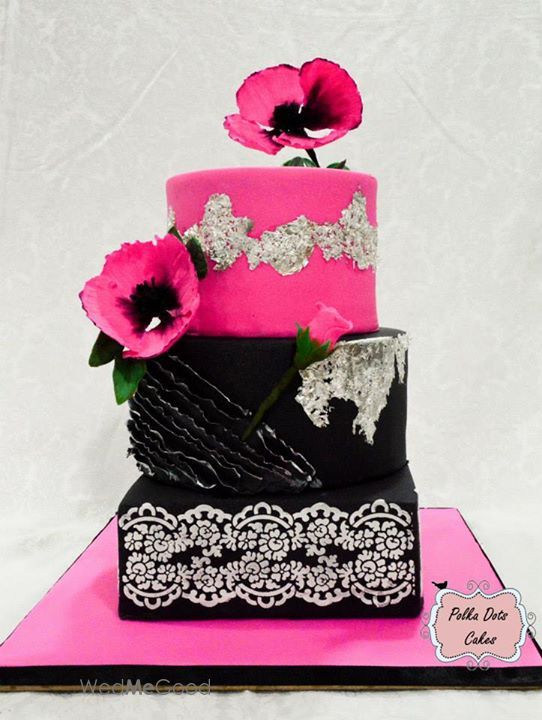 Photo From tiered wedding cakes - By Polka Dots Cakes