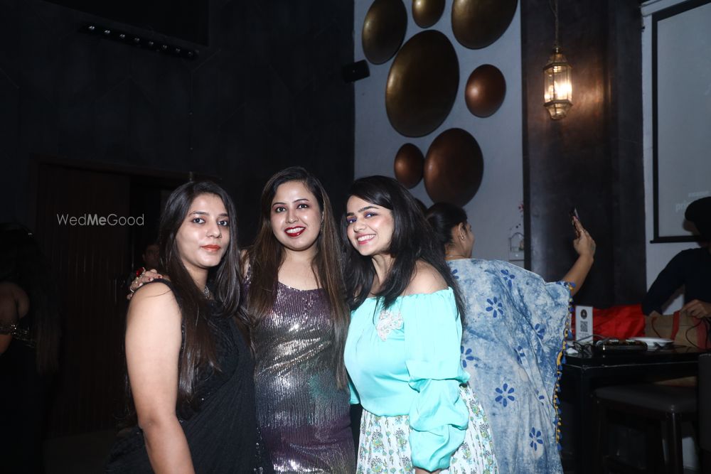 Photo From Ladies Night - Pre Diwali Bash - By Anchor Bharti Narang