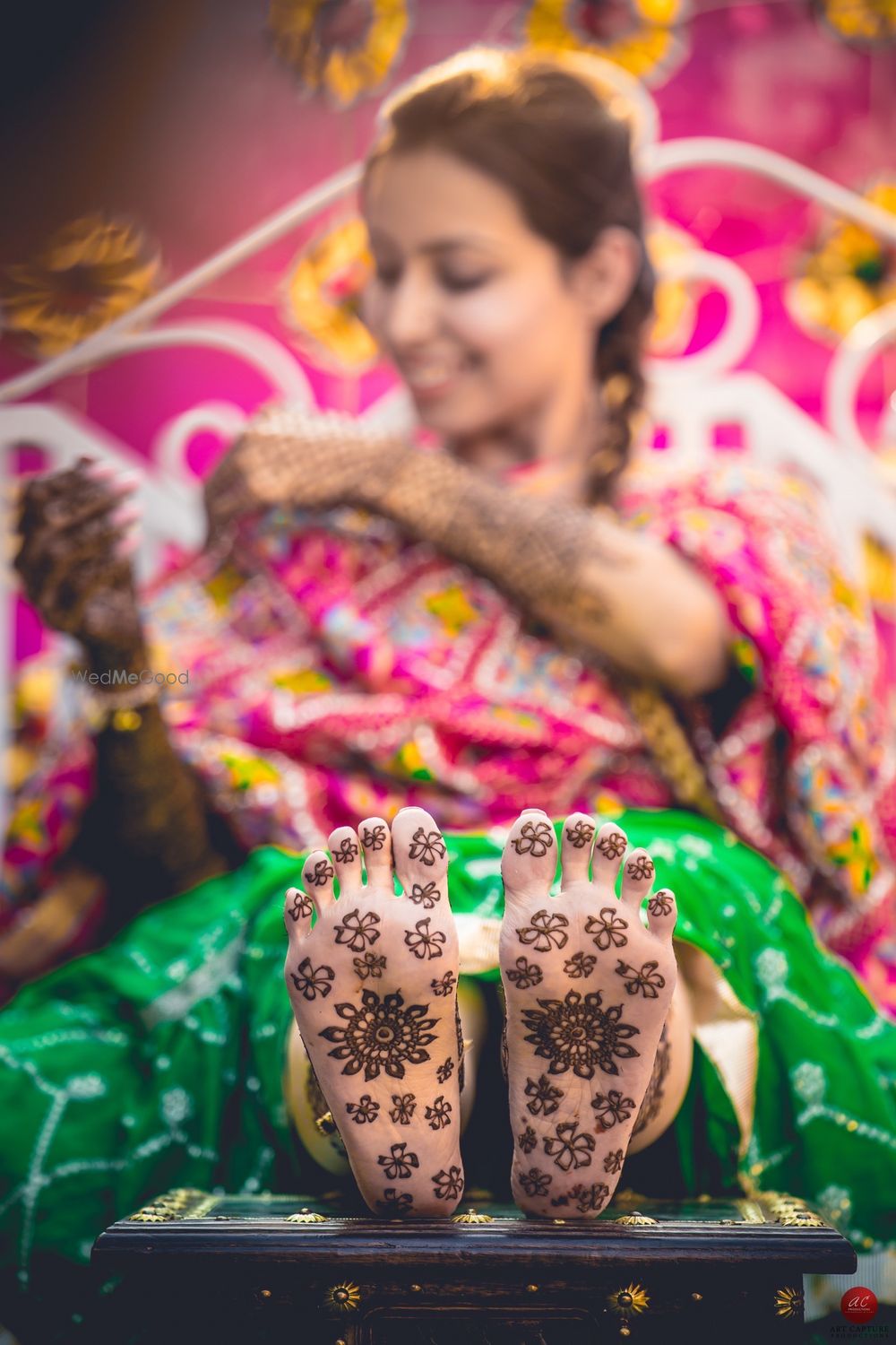 Photo of Back of feet mehendi