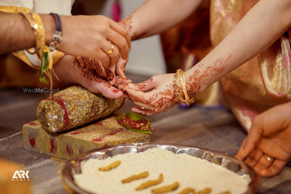 Photo From Kadambini & Tejas - By ARK Media Wedding Stories