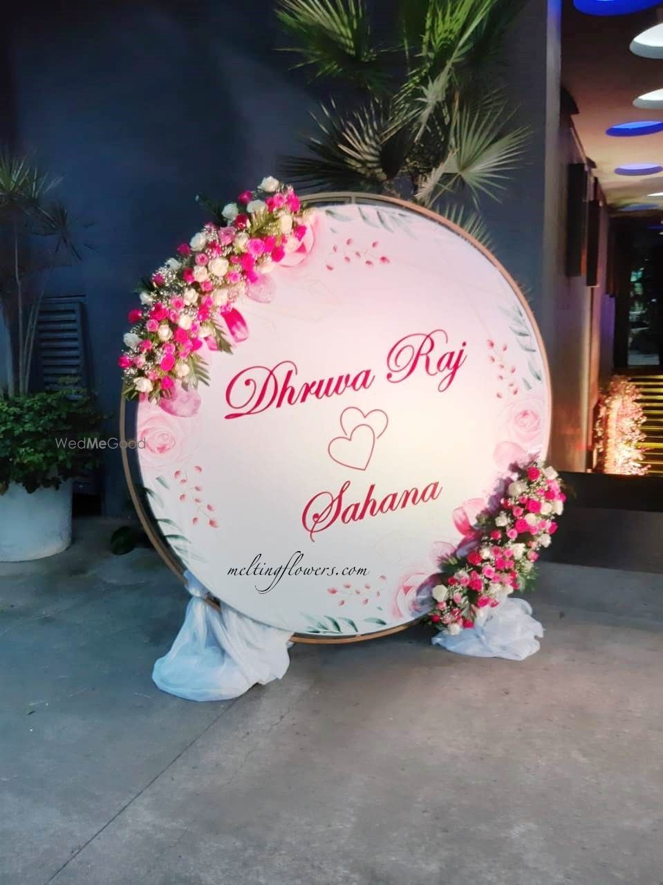 Photo From Contemporary Reception & Wedding Decot at Radission Blu - Atria - By Melting Flowers