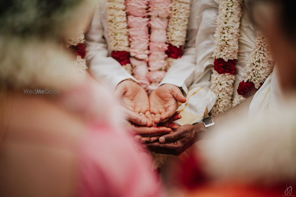 Photo From Wedding by the Bay - By The Hue Story