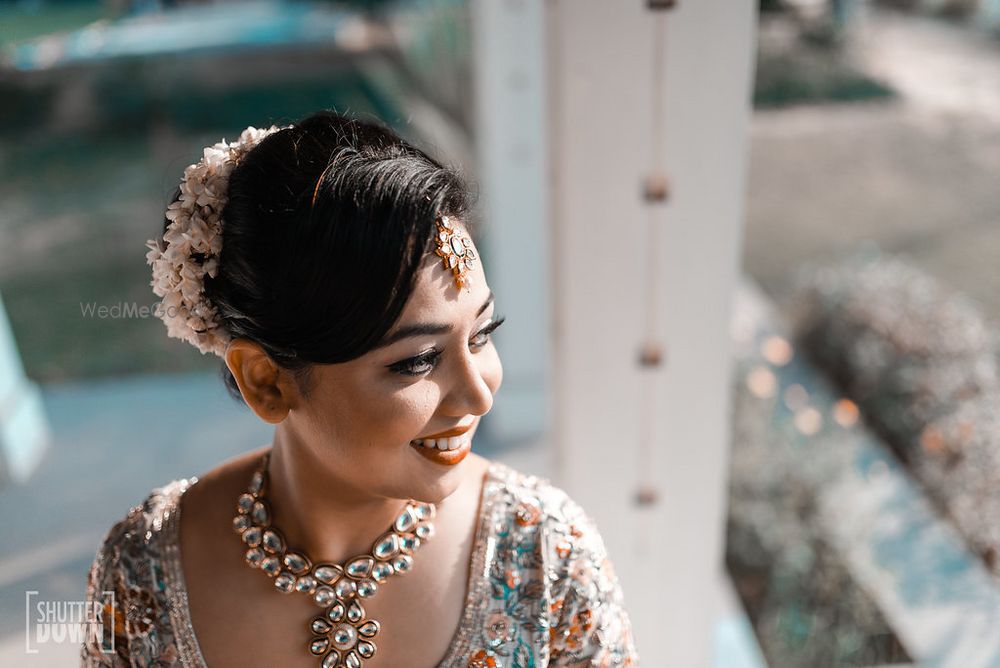 Photo of Simple bridal necklace with uncut diamonds