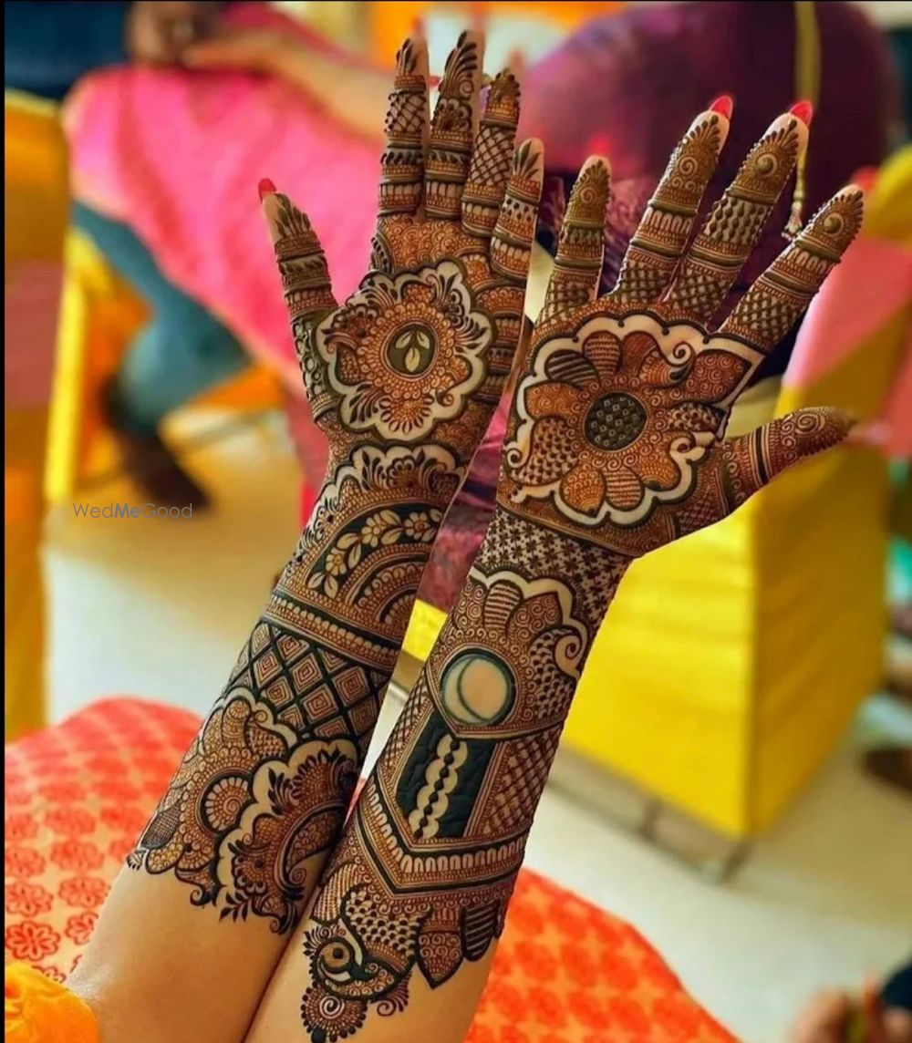 Photo From Engagement Mehendi designs - By Ravi Mehandi Artist