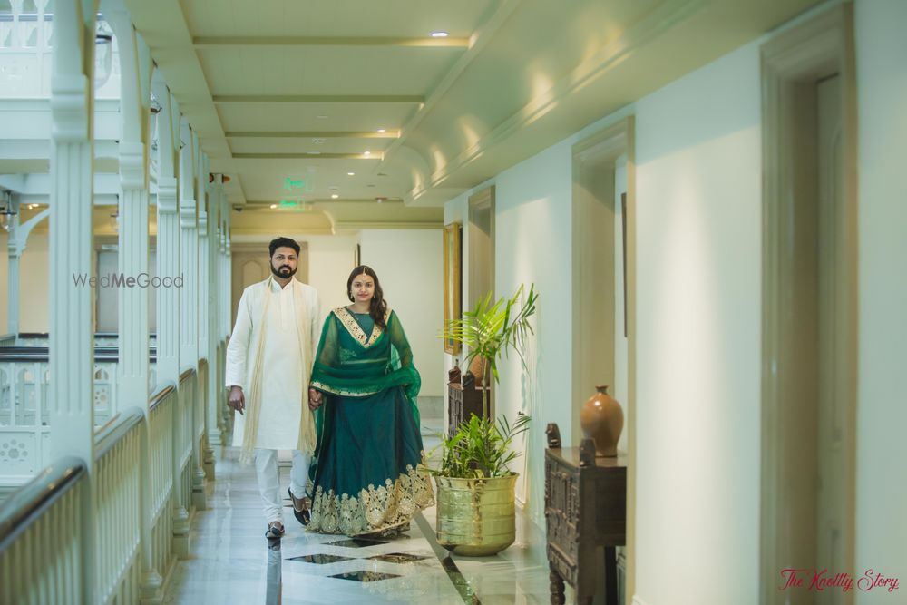 Photo From Couple Shoot In Taj Mahal Place - By The Knotty Story