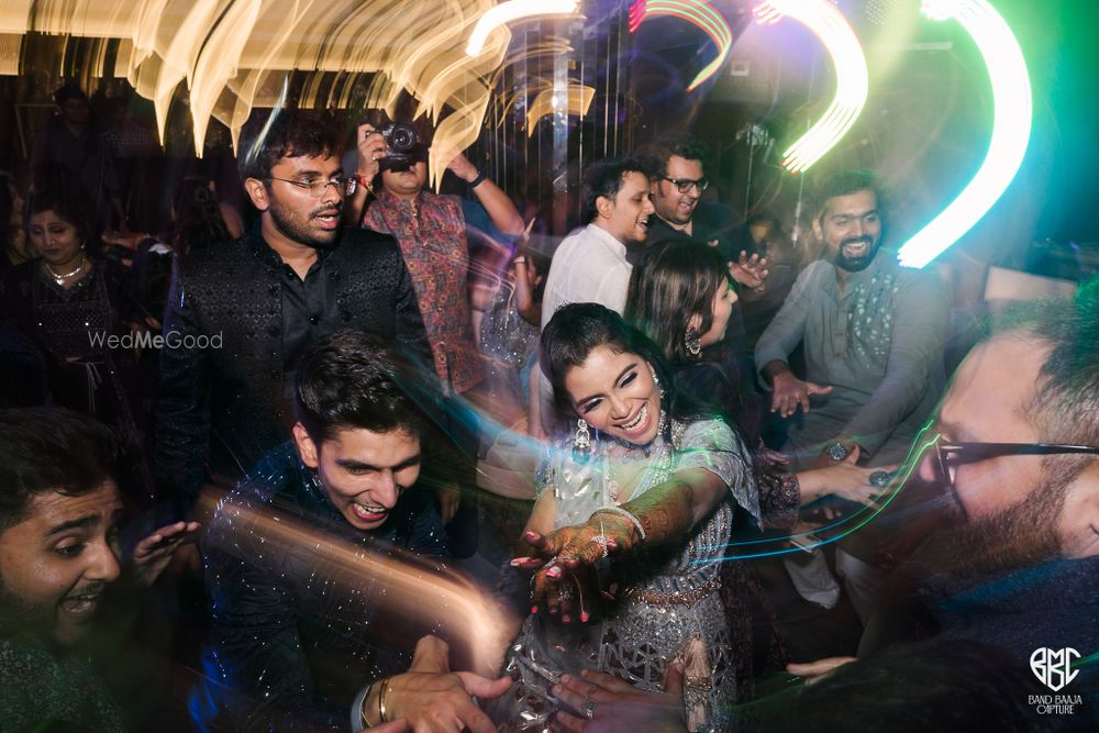 Photo From Yash Devanshi: Energetic Sangeet at JK Banquets, Worli - By Band Baaja Capture