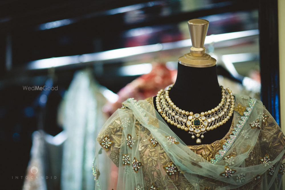 Photo From WedMeGood: Red Carpet Bride - By Bespoke Vintage Jewels - By Shweta & Nitesh Gupta