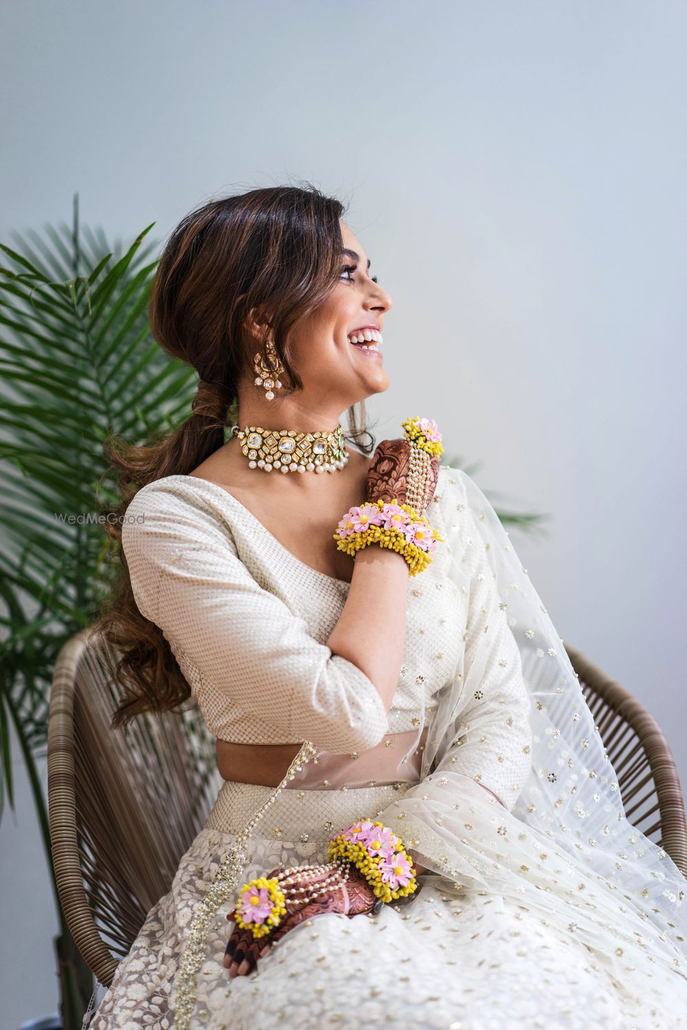 Photo of Mehendi haathphool dry floral jewellery