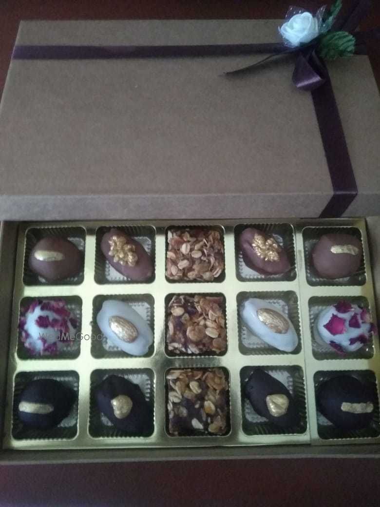 Photo From CHOCOLATE COATED DATES With STUFFED NUTS - By Date Delights