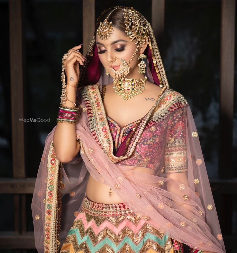 Photo of Bridal look with heavy jewellery