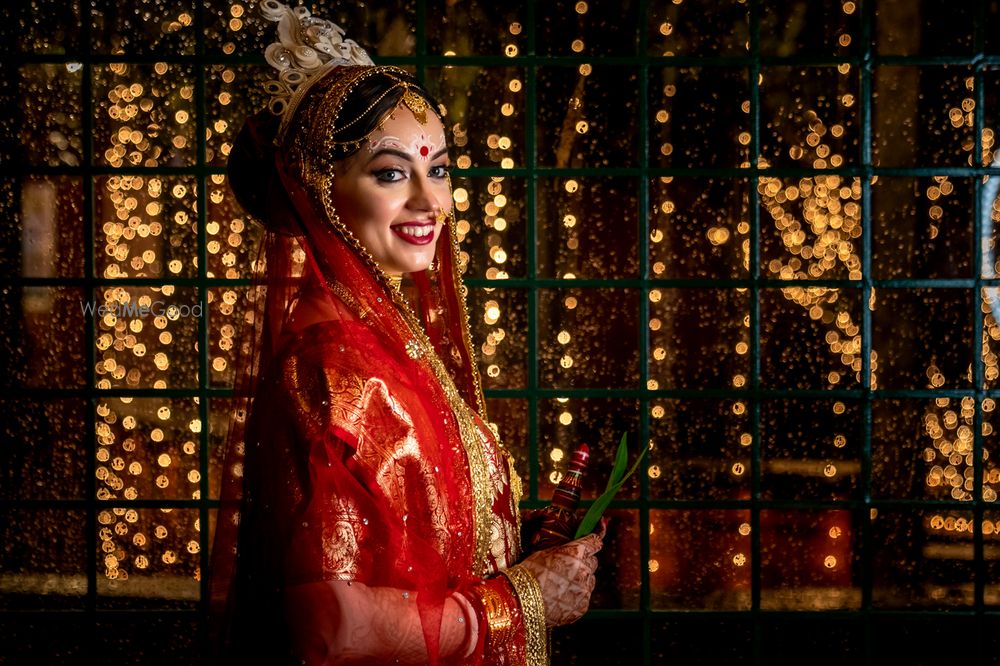 Photo of modern bengali bride