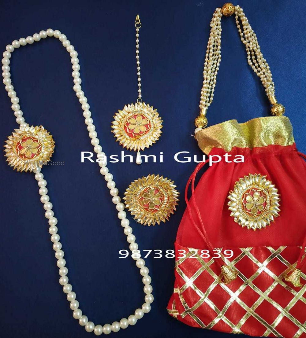 Photo From Gifting Combo Sets - By Reeti Riwaz