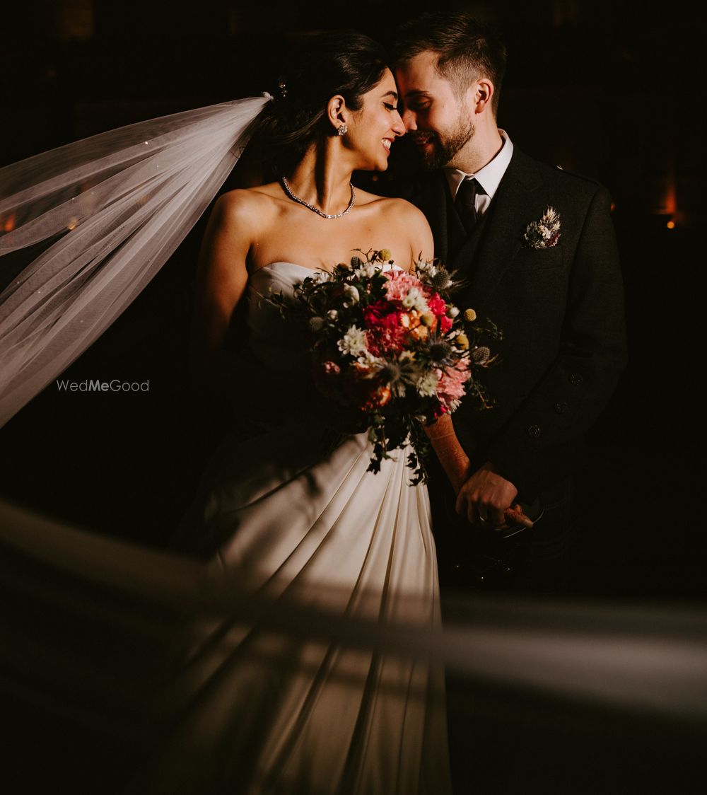 Photo of wedding day christian couple portrait