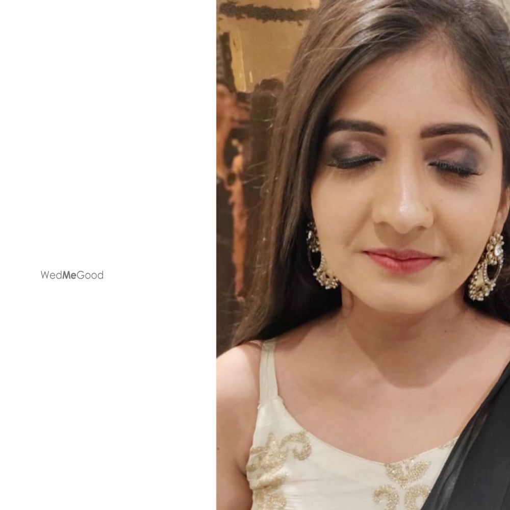 Photo From Wedding guest makeup looks/ bridesmaid makeup look - By Simran Kaur MUA