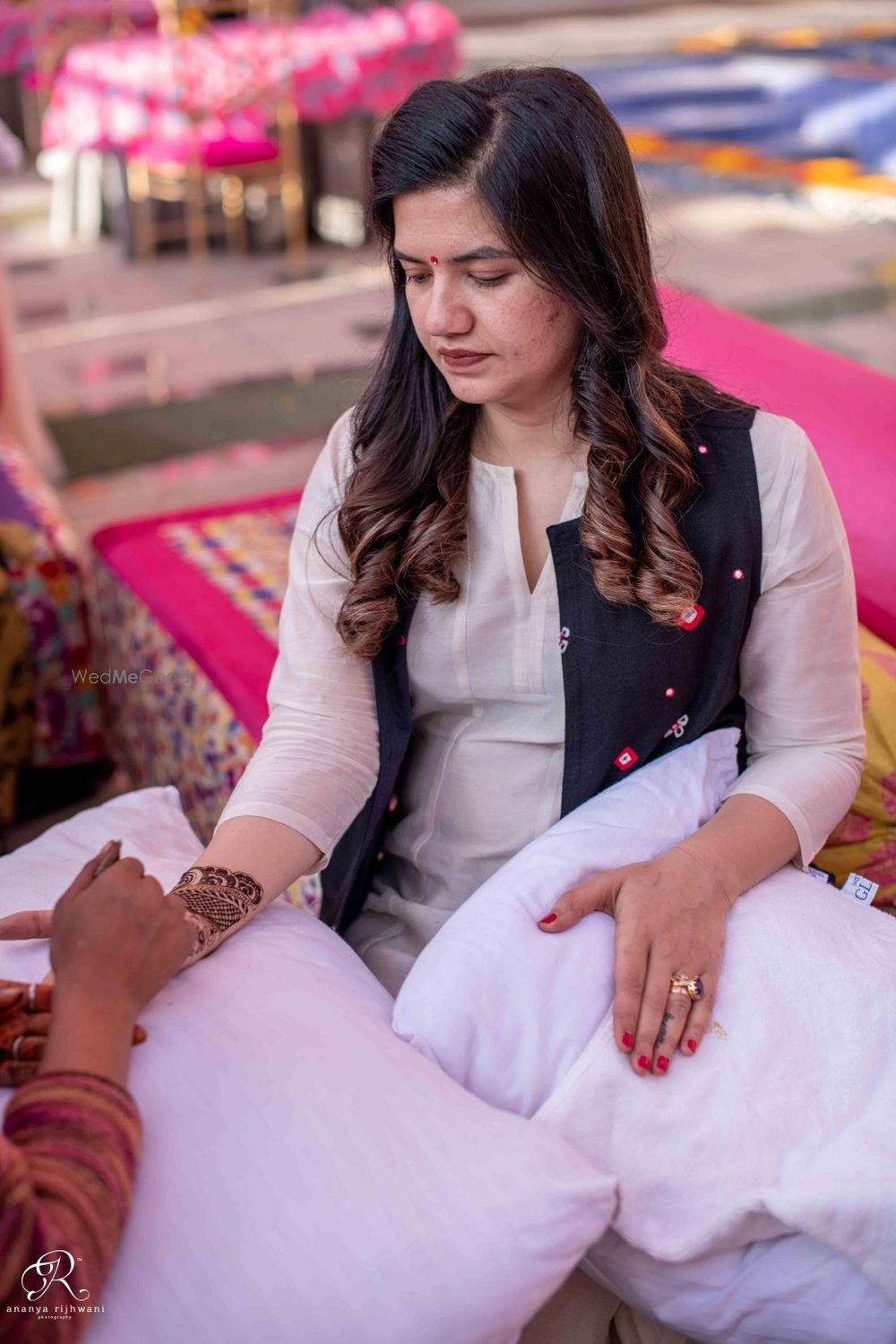 Photo From Deeksha's Mehandi Set - By Weddings by Ananya Rijhwani