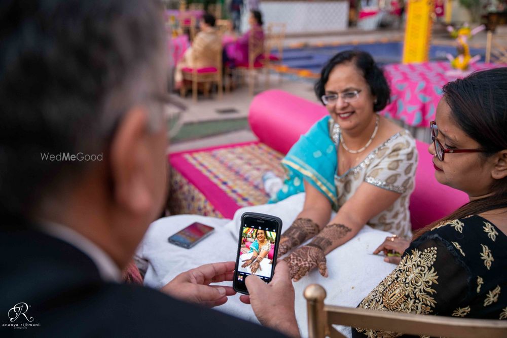 Photo From Deeksha's Mehandi Set - By Weddings by Ananya Rijhwani