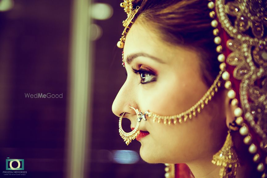 Photo of Gold Bridal Nath with Ghungroos