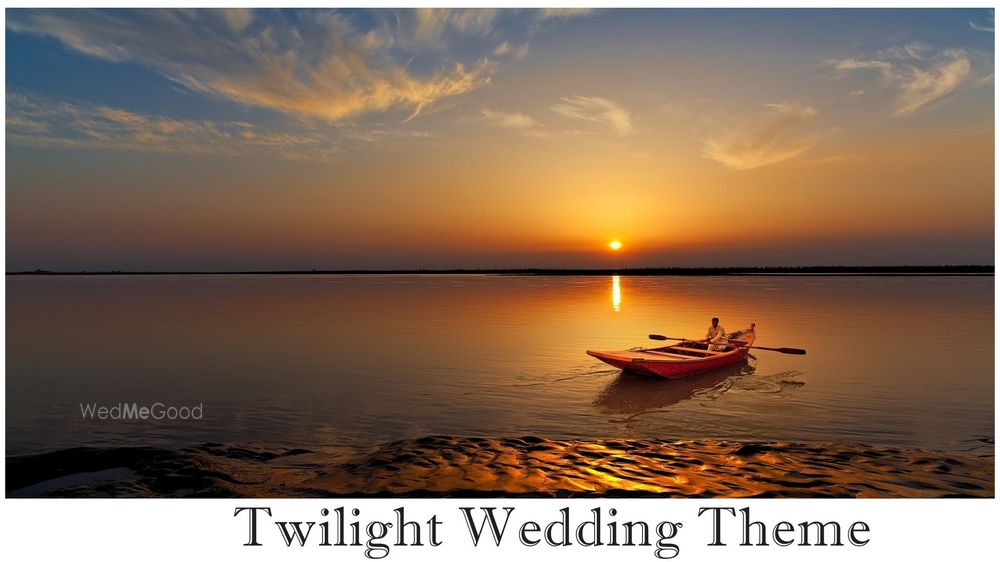 Photo From Twilight Wedding Theme - By Melting Flowers