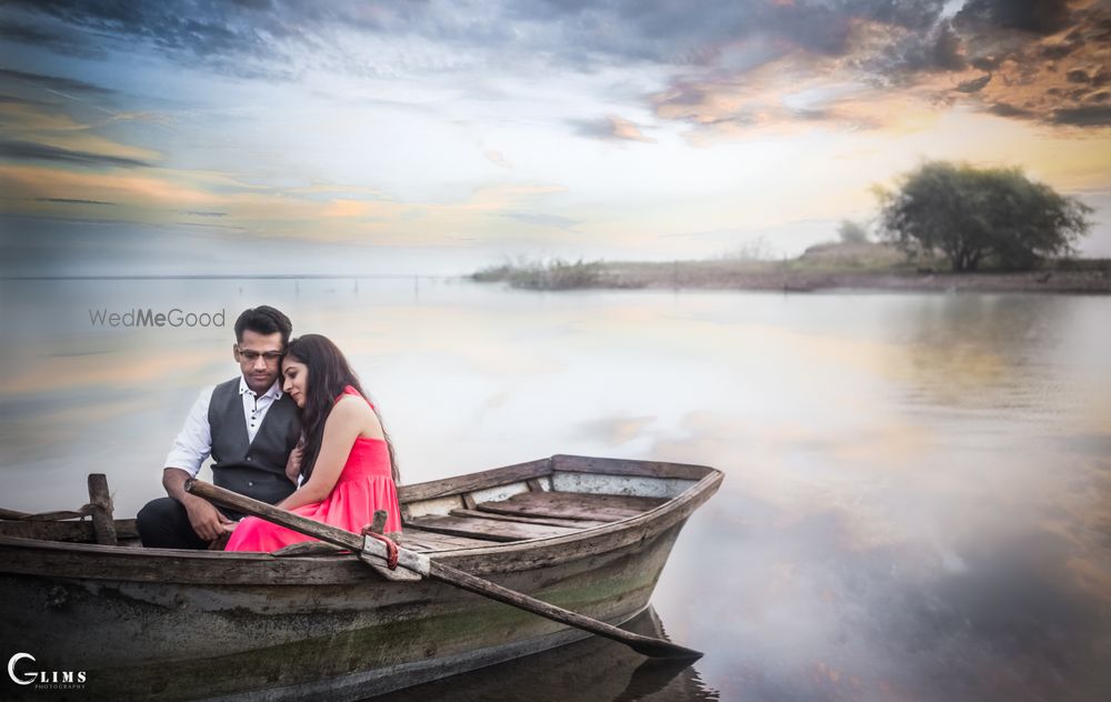 Photo From Priya & Bharat (Pre-Wedding) - By Glims Photography