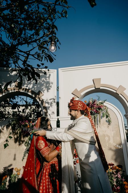 Photo of Couple shot during varmala ceremony