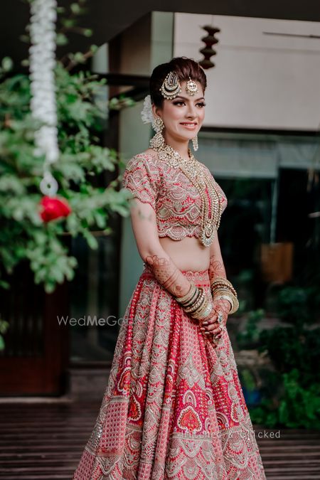 Photo of An elegant bridal portrait on her wedding day