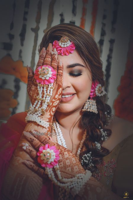 Photo of all floral jewellery with haathphool in pink and white