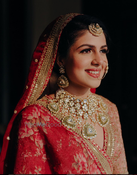 Photo of pretty close up shot of the bride