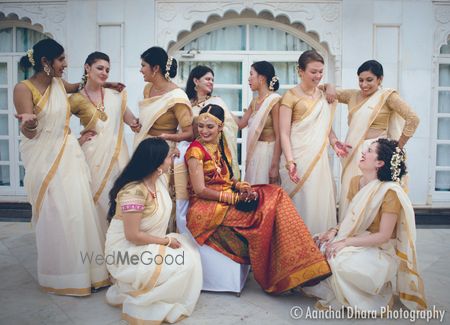 Photo of South Indian bride with coordinated bridesmaids