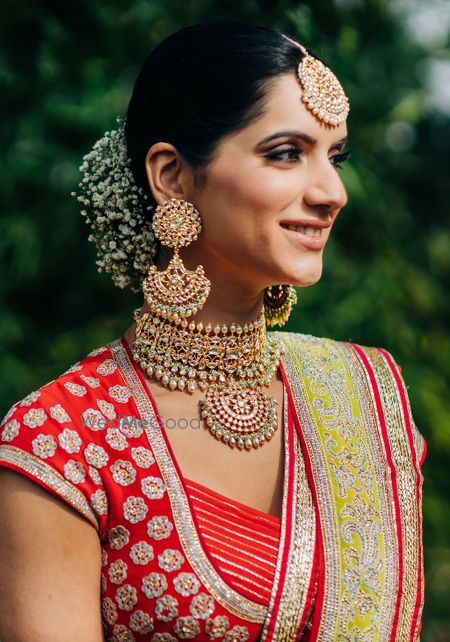 Photo of A simple and subtle bridal makeup look for the bride on the wedding day