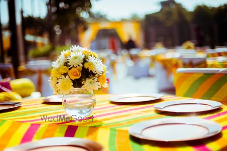 Photo of leheriya table cloth