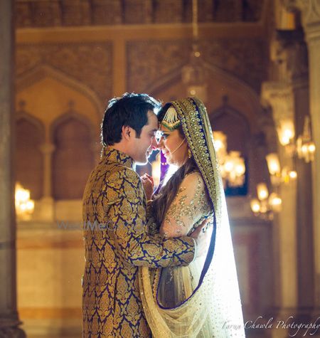 Photo of romantic couple portraits