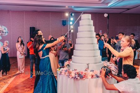 Photo of Massive wedding cake with 9 tiers