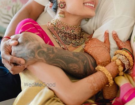 Photo of Romantic and Happy couple portrait of Athiya Shetty and KL Rahul