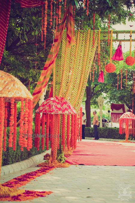 Photo of green and pink mehendi decor