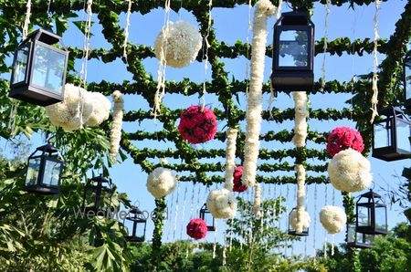 Photo of green white and pink ceiling decor